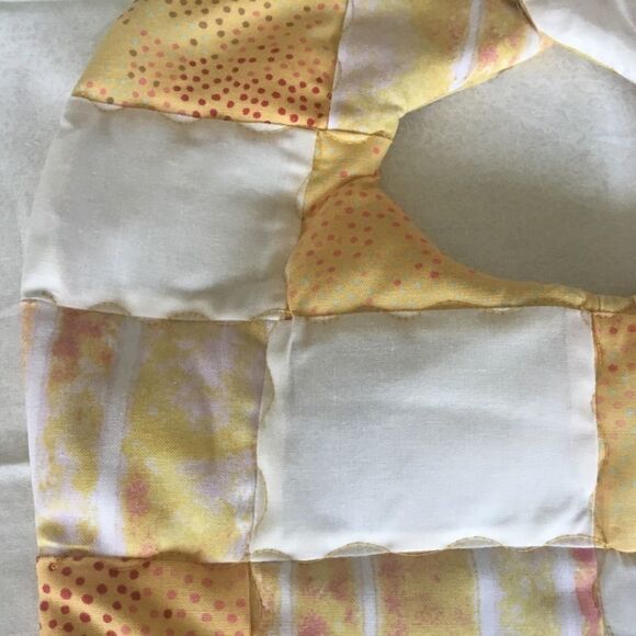 3/$25 or $12 ea. NWT Handmade Quilted Reversible Baby Bib. - Picture 7 of 11